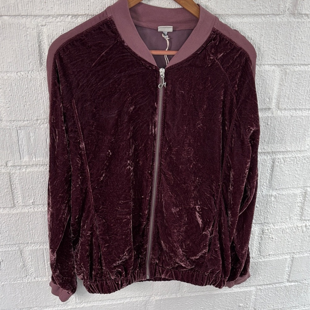 DEHA Plush Velvet Bomber Zip Up Jacket in Deep Burgundy sz M
